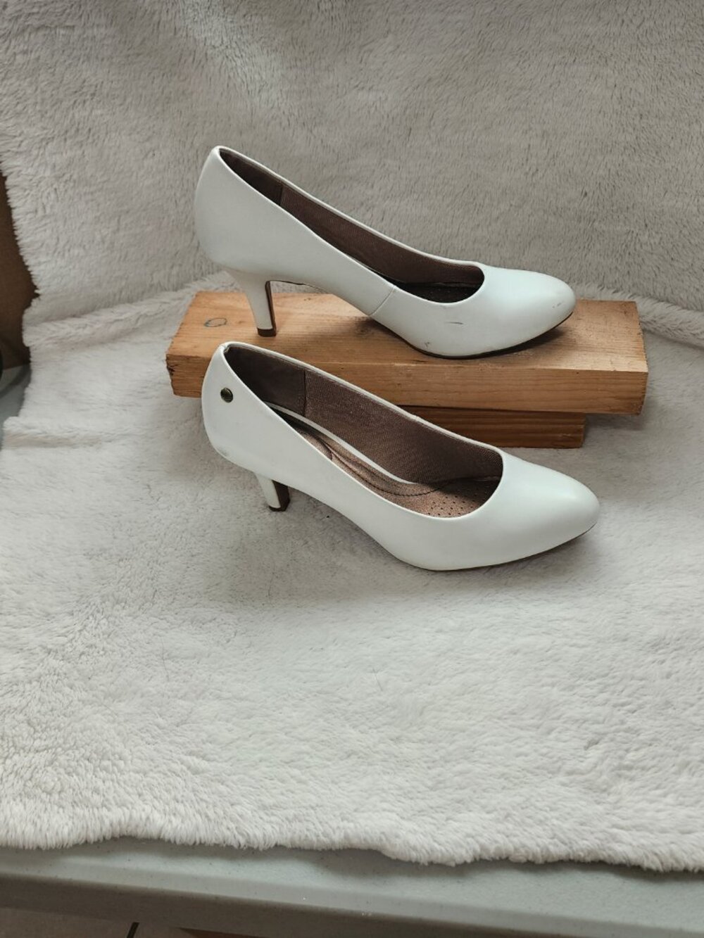Life Stride, Ladies Pumps, Size 9M